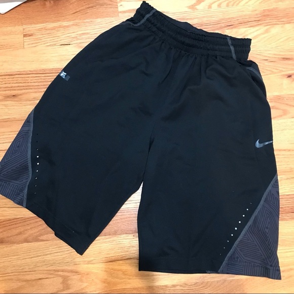 👟NIKE LeBron DRI FIT Shorts - Picture 2 of 7